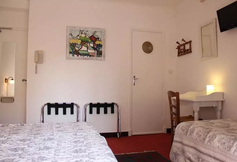 اتاق استاندارد سه تخته با بالکن, Villa Nina