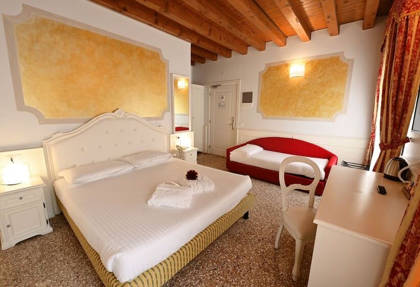 غرفة قياسية, Villa Patriarca