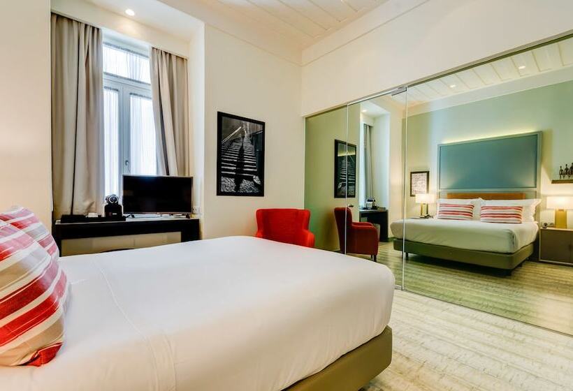 Quarto Basic, Vincci Baixa