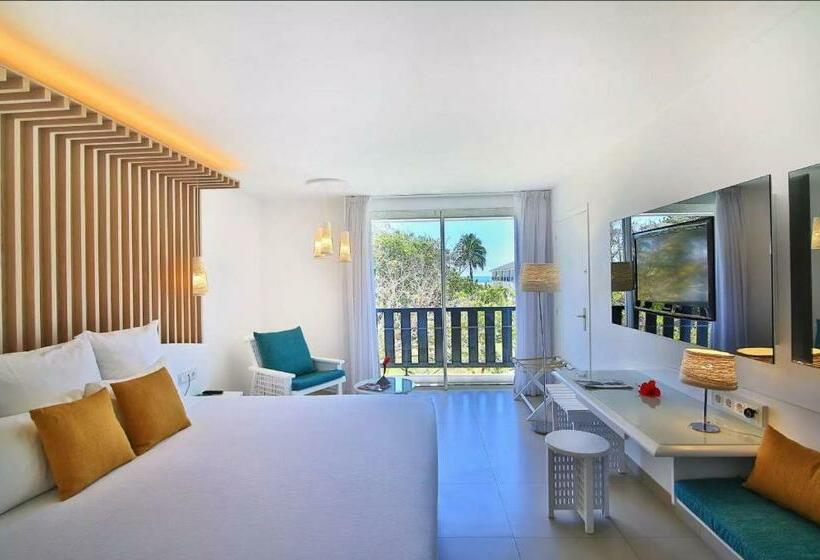 اتاق سوپریور با تخت بزرگ, La Creole Beach Hotel & Spa