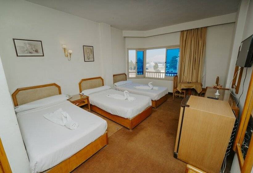 اتاق استاندارد سه نفره, Queens Valley Hotel, Restaurants, Bars And Spa Luxor