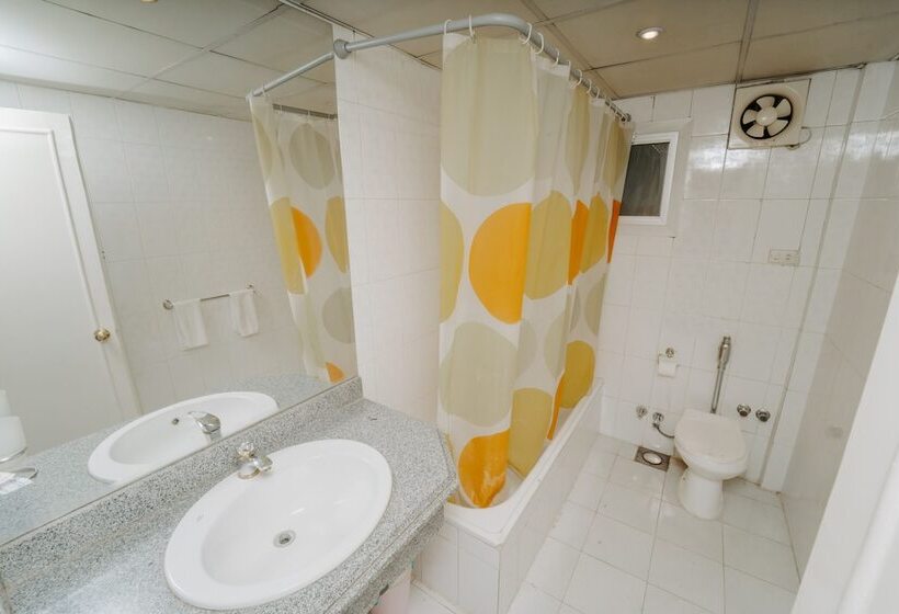 اتاق استاندارد یک نفره, Queens Valley Hotel, Restaurants, Bars And Spa Luxor