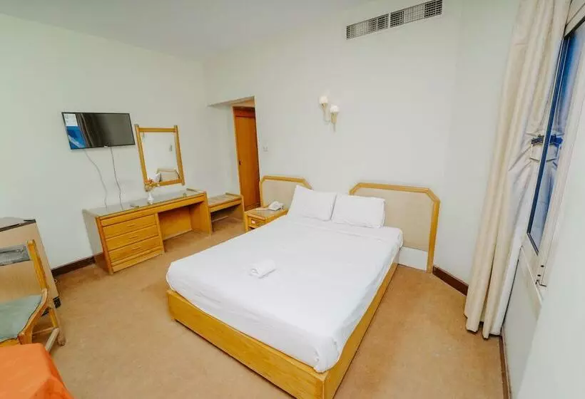 اتاق استاندارد یک نفره, Queens Valley Hotel, Restaurants, Bars And Spa Luxor