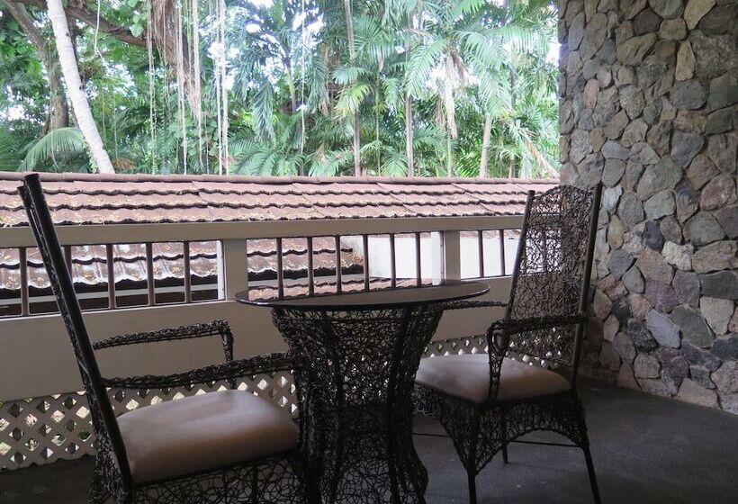 اتاق لوکس, Waterfront Insular Hotel Davao