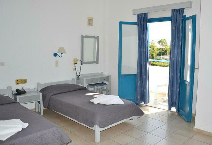 スタンダードスタジオ, Galeana Beach