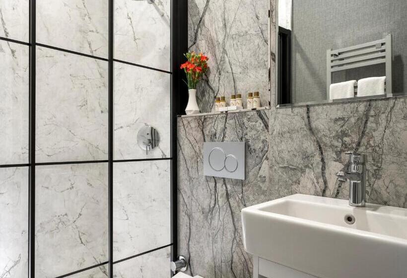 اتاق استاندارد سه نفره, Adamar Hotel Special Category