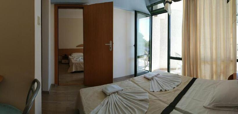 Family Room Sea View, Amfibia Beach Complex