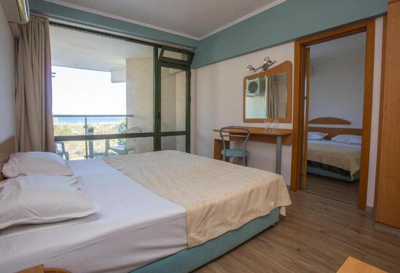 Family Room Sea View, Amfibia Beach Complex