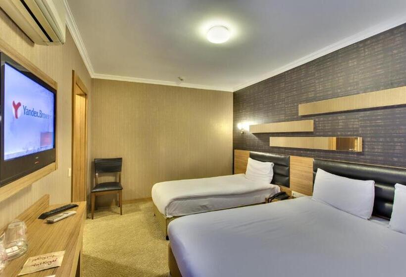 Camera Standard, Antroyal