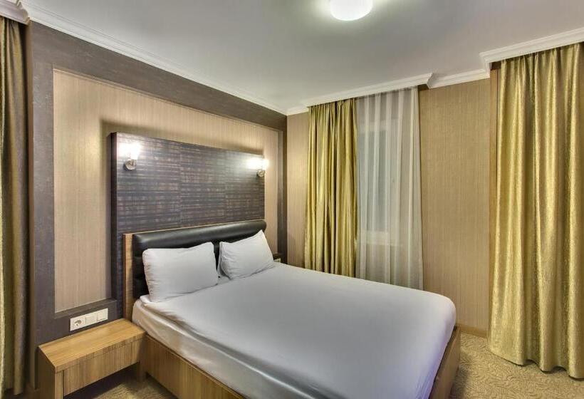 Camera Standard, Antroyal