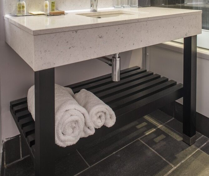 小型套房, Doubletree By Hilton Hotel Bristol South   Cadbury House