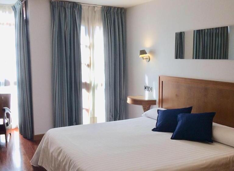 キングサイズベッドのデラックスルーム, El Sella