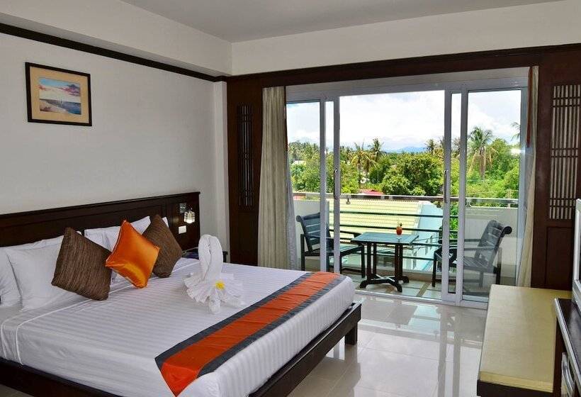 غرفة سوبيريور, First Residence