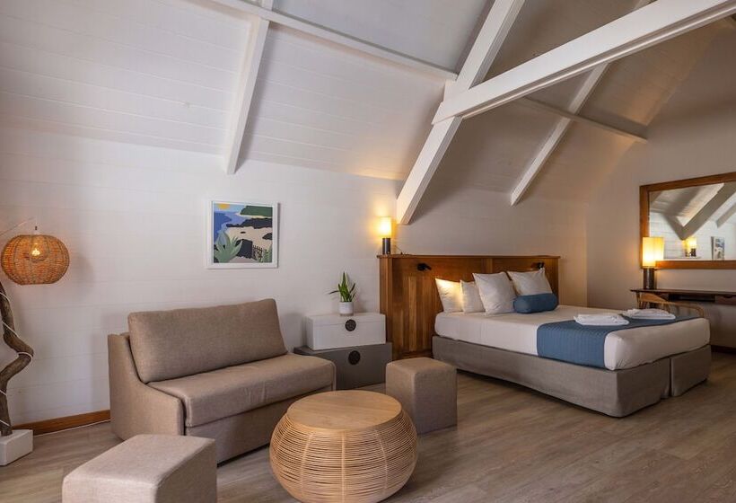 Suite Sénior, Le Boucan Canot