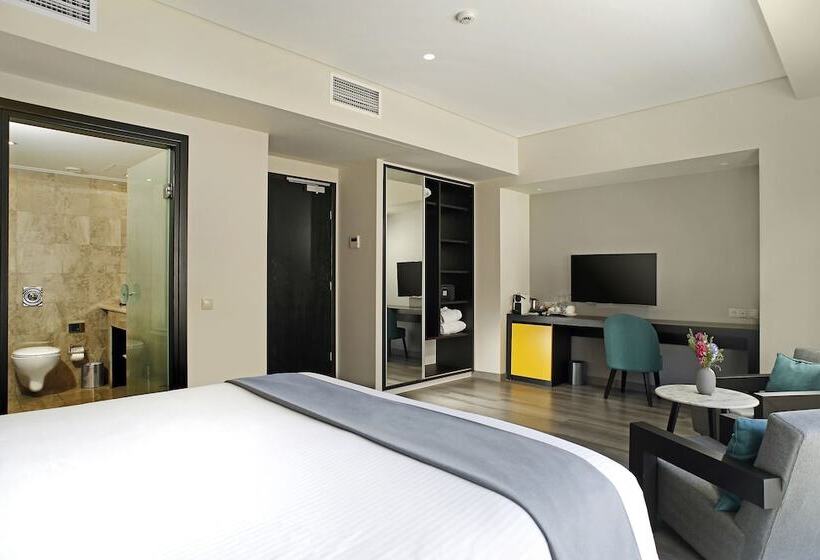 סוויטת ג'וניור עם מרפסת, Lozenge