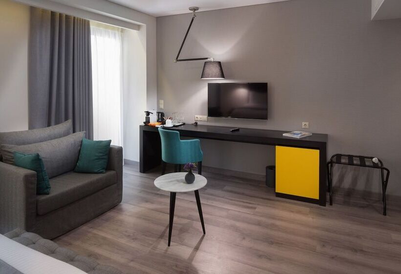 סוויטת ג'וניור עם מרפסת, Lozenge