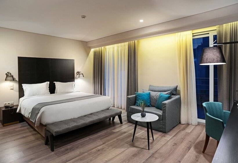 סוויטת ג'וניור עם מרפסת, Lozenge