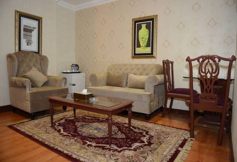 标准间, Plaza Athenee