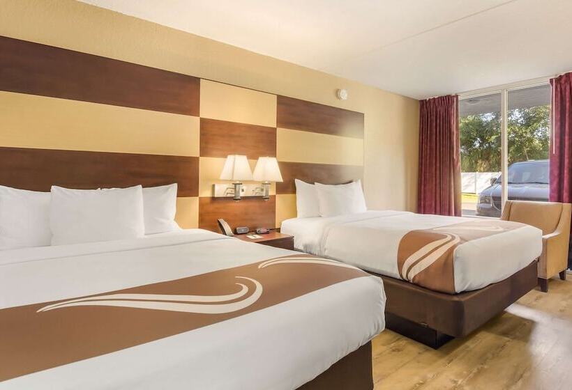 带2个双人床的标准工作室, Quality Inn Bradenton Sarasota North