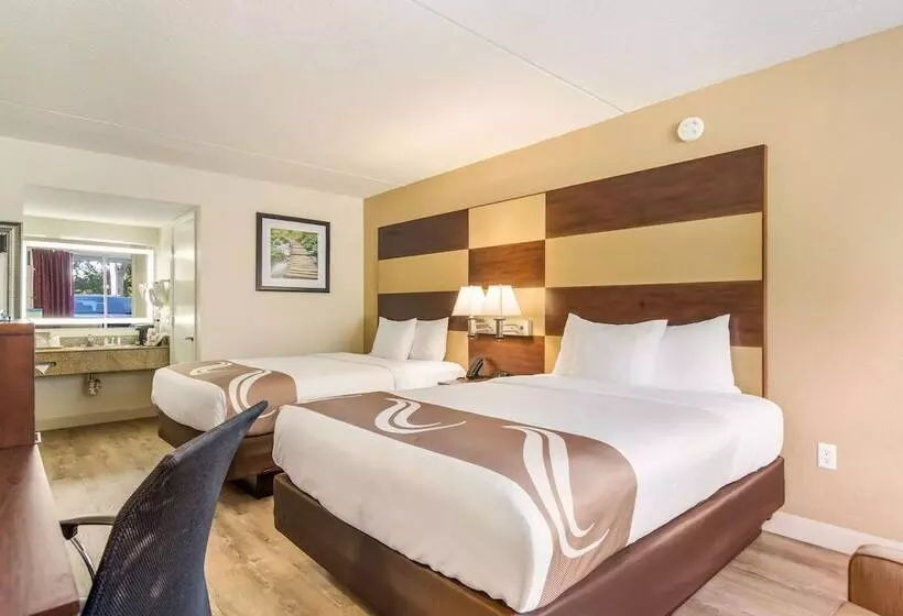 ２ダブルベッドのスタンダードルーム, Quality Inn Bradenton  Sarasota North