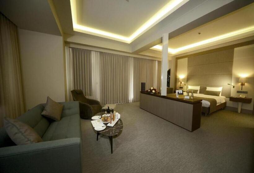 جناح, The Sign şile Hotel & Spa