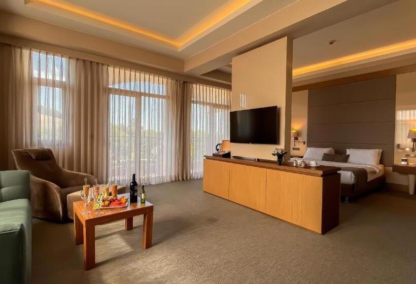 جناح, The Sign şile Hotel & Spa