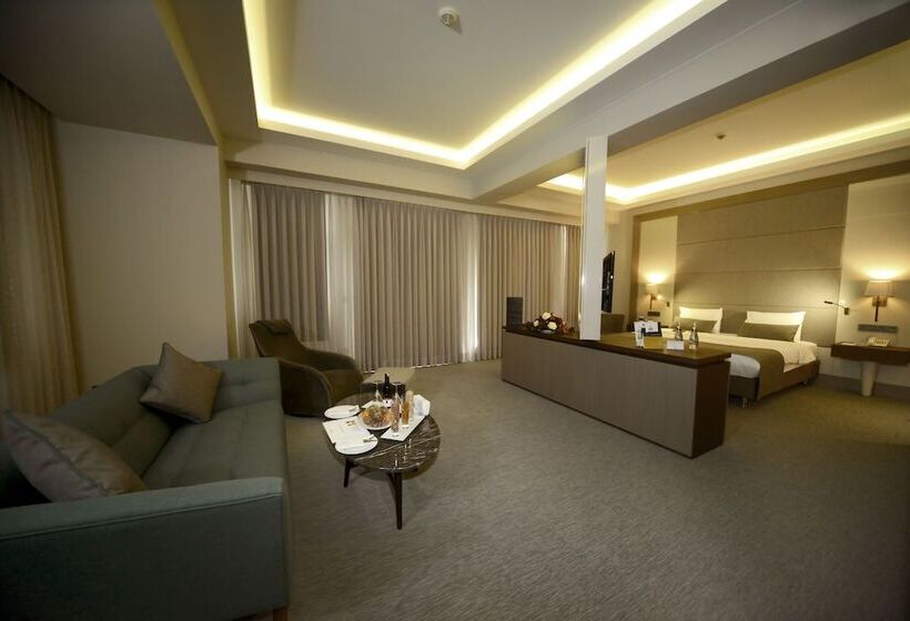 جناح, The Sign şile Hotel & Spa