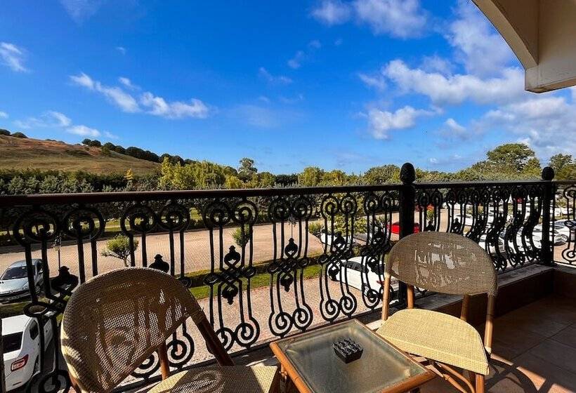 جناح, The Sign şile Hotel & Spa