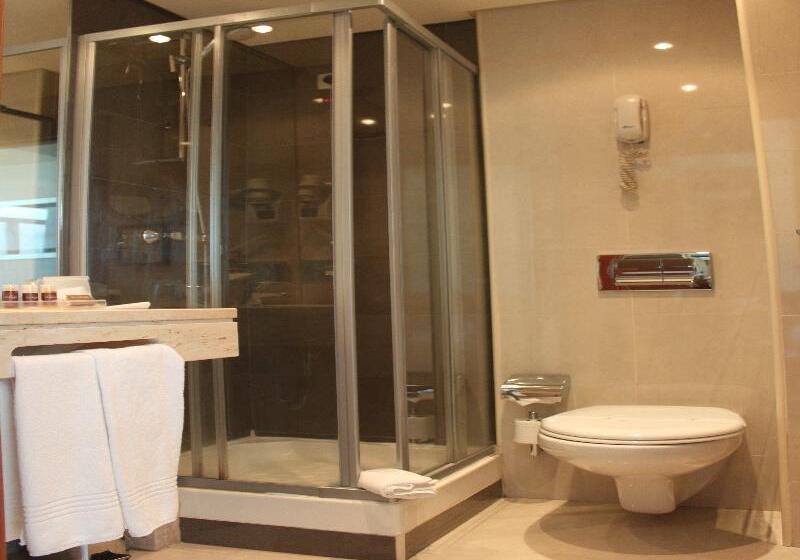 Quarto Estandar, Turim Alameda