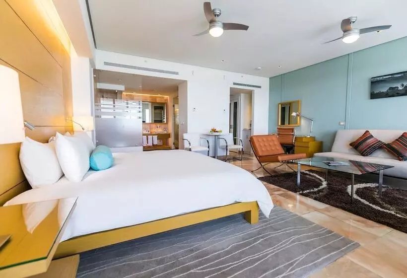 سوئیت جونیور با تخت بزرگ, Palacio Mundo Imperial Riviera Diamante Acapulco
