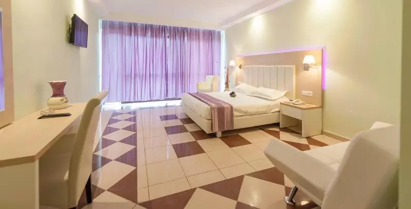 オーシャンビュージュニアスイート, Blue Princess Beach Hotel and Suites