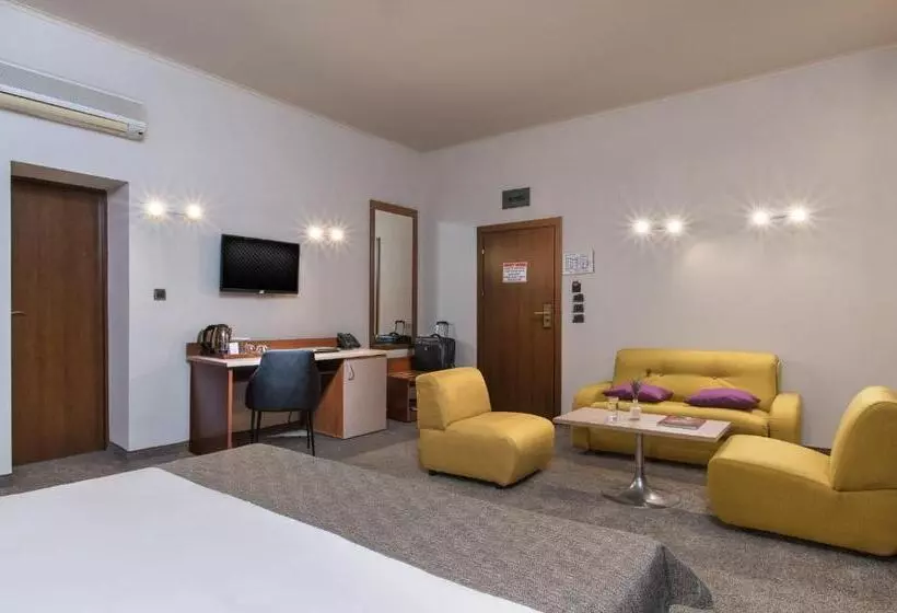 استودیوی استاندارد, Forum Hotel Self Check In Stara Zagora