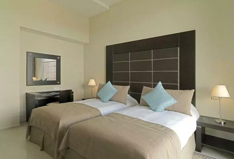 اتاق لوکس با چشم‌انداز استخر, Atlas Essaouira Riad Resort