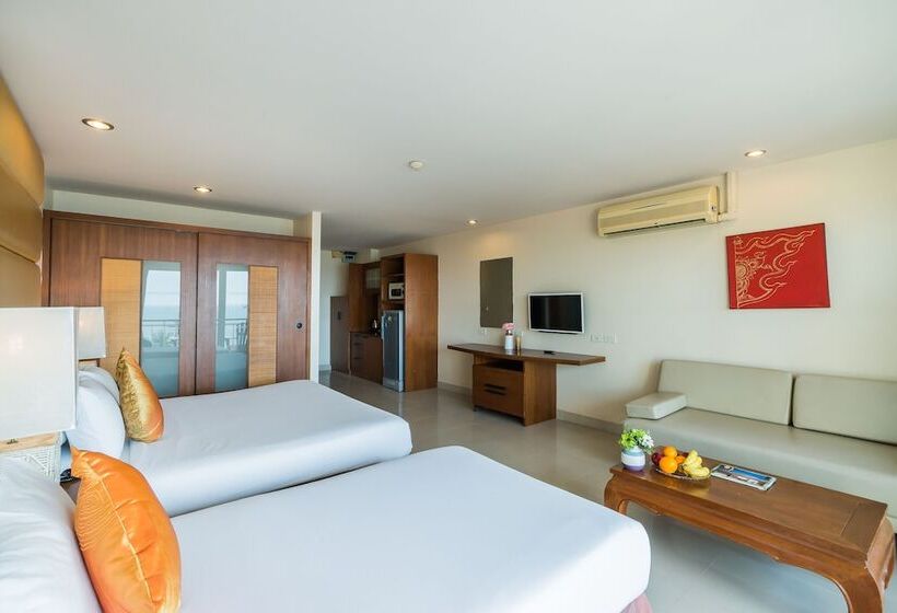 プールの見えるデラックスルーム, Bella Villa Cabana