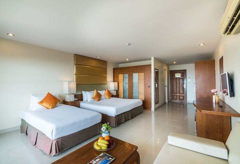 Номер Deluxe Вид на Бассейн, Bella Villa Cabana