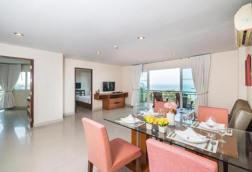 キャビン, Bella Villa Cabana