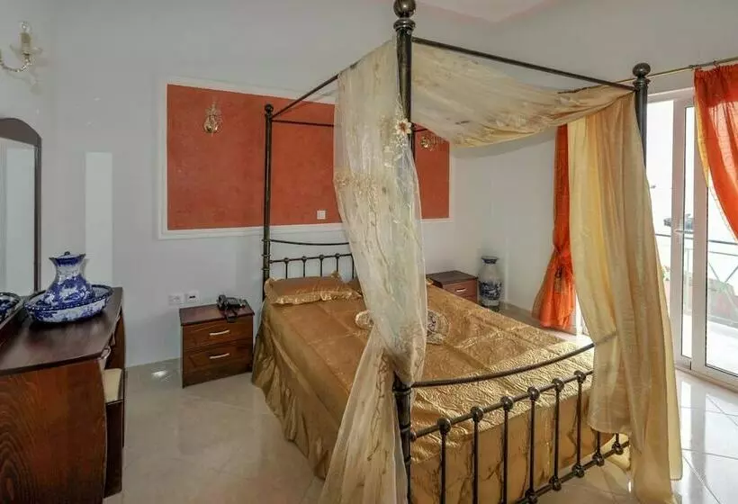 オーシャンビューのスタンダードバンガロー, Blue Princess Beach Hotel and Suites