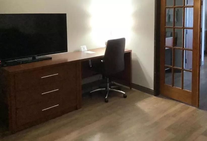 キングサイズベッドのスイートルーム, Comfort Inn & Suites