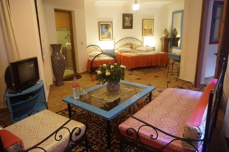 جناح, Comfort Inn & Suites