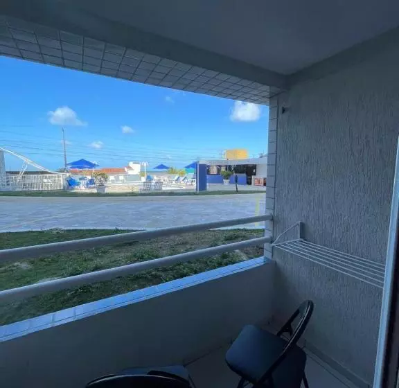 استودیو استاندارد با چشمانداز استخر, Flats Particular Terrazzo