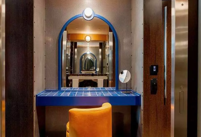 اتاق لوکس با تخت بزرگ, Hilton Promenade At Branson Landing