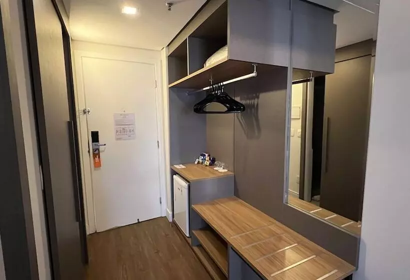 اتاق استاندارد, Intercity Berrini
