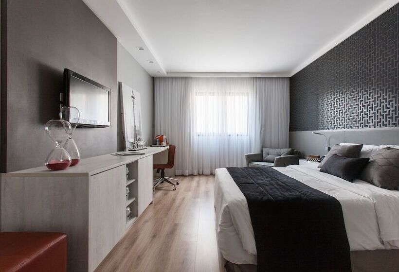 اتاق پرمیوم, Intercity Berrini