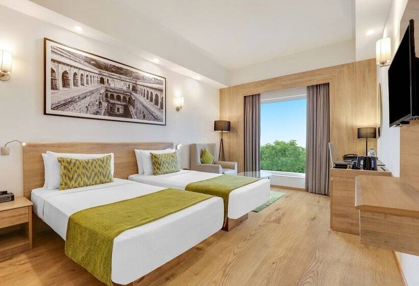 غرفة تنفيذية, Lemon Tree Premier City Center