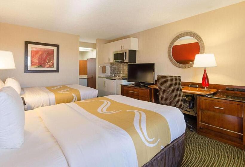 Номер Стандарт 2 Двуспальные Кровати, Quality Inn Christiansburg  Blacksburg