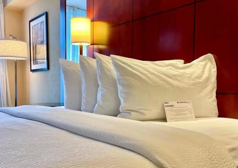 キングサイドベッドのスタンダードワンルーム, Residence Inn by Marriott Toronto Downtown/Entertainment District
