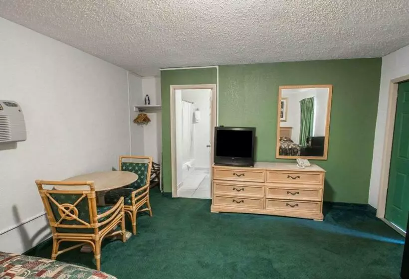 ２ダブルベッドのスタンダードルーム, Rodeway Inn Fort Pierce Us Highway 1