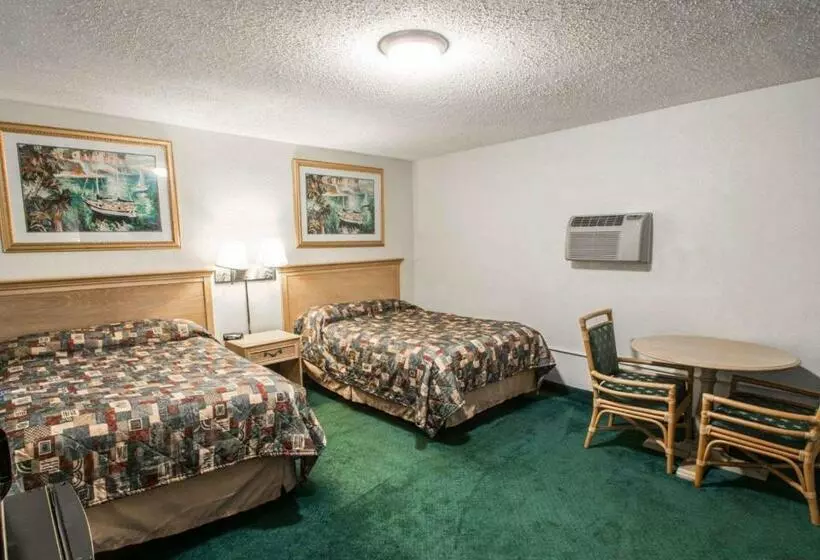 ２ダブルベッドのスタンダードルーム, Rodeway Inn Fort Pierce Us Highway 1