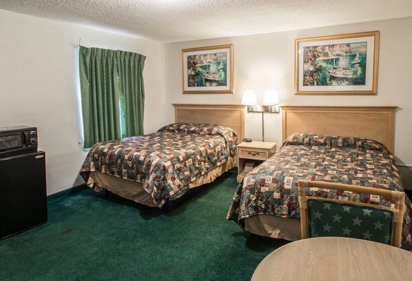 חדר סטנדרט שתי מיטות זוגיות, Rodeway Inn Fort Pierce Us Highway 1