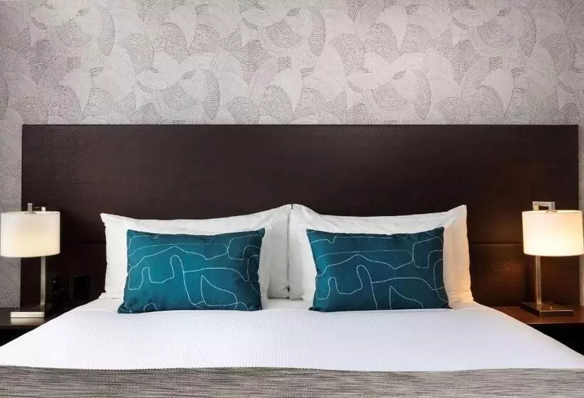 バルコニー付きデラックスルーム, Rydges Wellington